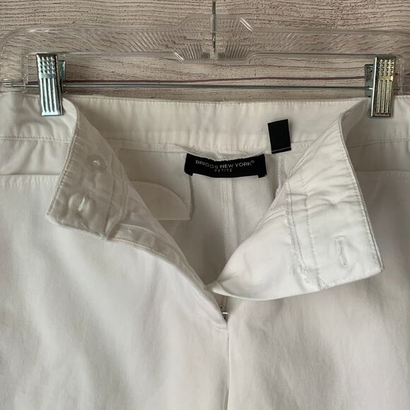 Briggs New York Petite White Capri Pants Cotton Zipper Closure Size 8P - Picture 10 of 16